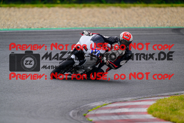 MaZZes_FotoMatrix_240724_6007705_4552 | BLAU