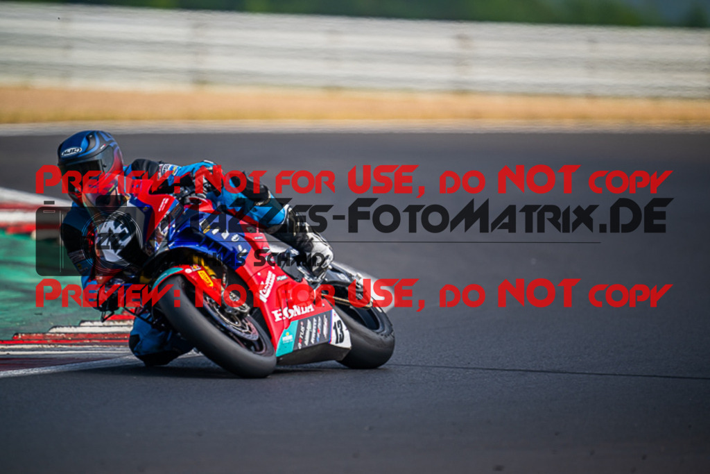 MaZZes_FotoMatrix_220626_6511 | PROSUPERSTOCK