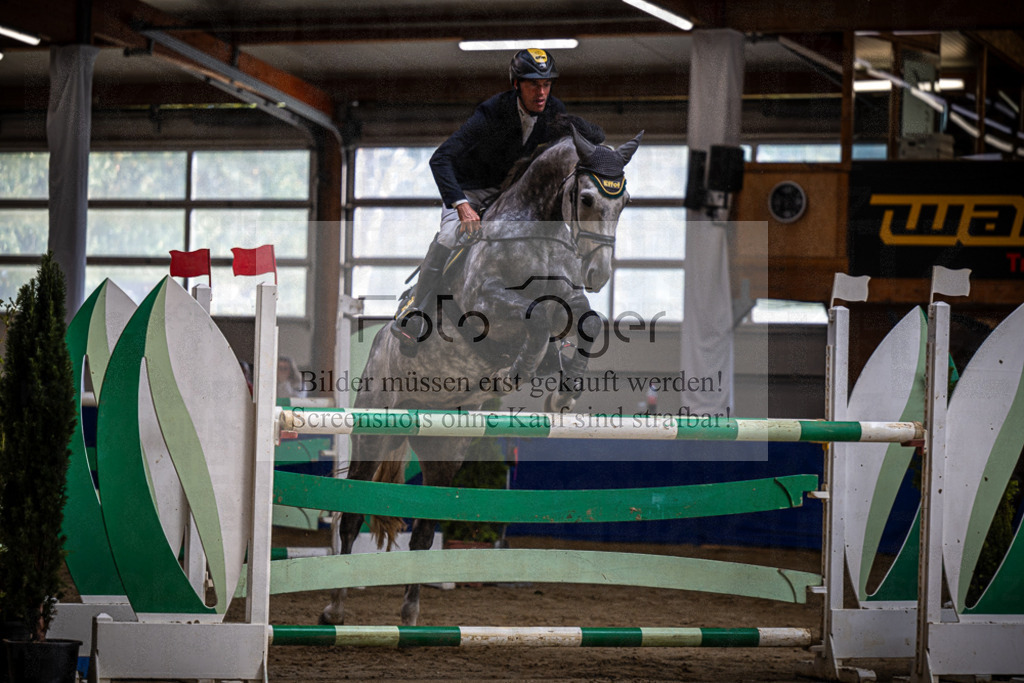 DOS_0125 | Entdecke hochwertige Reitturnierfotos von Foto Oger. Professionell, emotional und authentisch – jetzt Lieblingsmomente im Shop bestellen.Deutschlandweite Turnierfotografie. - Realisiert mit Pictrs.com
