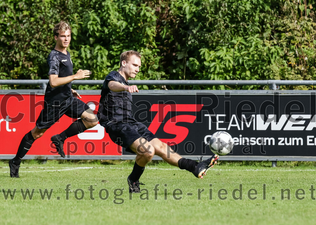 2023-09-17_045_DJK_Ottenhofen_gegen_FC_Finsing_II | Ottenhofen, Deutschland, 17.09.2023:
Fußball, Kreisklasse 2023 / 2024, 7. Spieltag, DJK Ottenhofen gegen FC Finsing II, Endergebnis: 3:0

Markus Morawietz (DJK Ottenhofen, #10)

Foto: Christian Riedel / fotografie-riedel.net