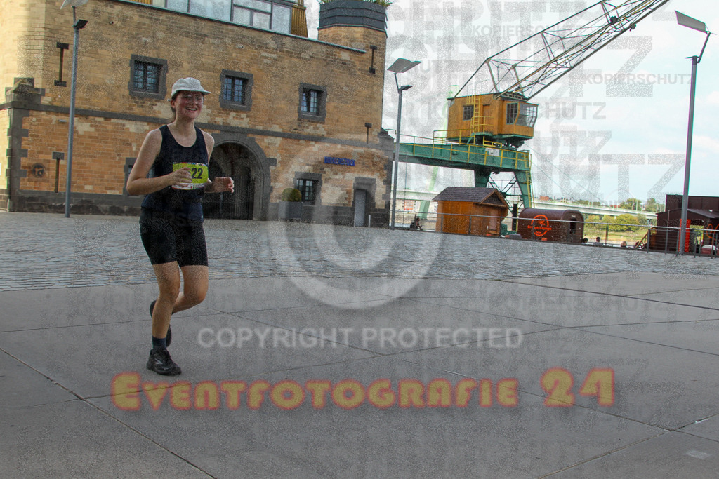 250920_1542_EV4_9476 | Sportfotografie im Rhein-Sieg Kreis, Köln, Bonn, NRW, Rheinland Pfalz, Hessen, etc. Unser Tätigkeitsfeld umfasst den Laufsport vom Volkslauf über den Marathon, Duathlon, Triathon bis zum Ultralauf wie Kölnpfad Ultra oder Schindertrail.