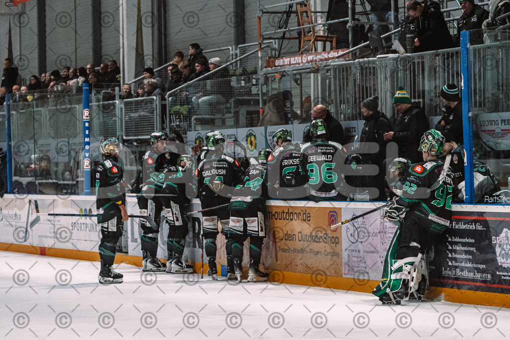 Alligators_vs_Peiting_04_01_2026-067 | Höchstadt Alligators Fotogalerie: Eishockey-Action aus Franken. Professionelle Spielfotos, Portraits & Stadionbilder zum Download. Jetzt entdecken! - Realisiert mit Pictrs.com