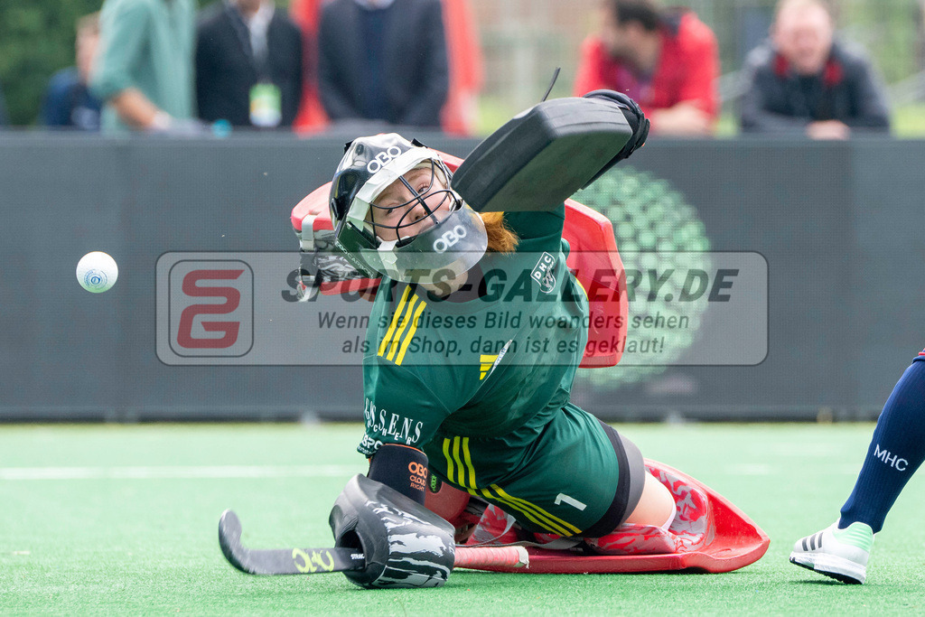 Final4_20240519-1206-0075 | Bonn, Deutschland, 19.05.2024: Femke Jovy (Duesseldorfer HC), Nadine Kanler (Mannheimer HC) in Aktion waehrend des Spiels der Deutsche Feldhockey-Meisterschaften 2024 zwischen Final 4 Damen Finale Düsseldorfer HC - Mannheimer HC im Bonner THV am 19.05.2024 in Bonn, Deutschland. (Foto von Stephan Fehrmann)

Bonn, Germany, 19.05.2024: Femke Jovy (Duesseldorfer HC), Nadine Kanler (Mannheimer HC) in action during the game of Deutsche Feldhockey-Meisterschaften 2024 between Final 4 Damen Finale Düsseldorfer HC - Mannheimer HC in Bonner THV at 19.05.2024 in Bonn, Deutschland. (Foto from Stephan Fehrmann)