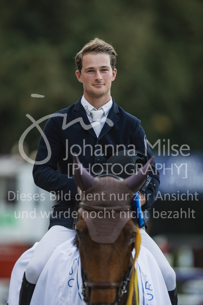 230909_OWLCh_Championat-623 | Deine schönsten Turniermomente als professionelle Fotos! Entdecke hochwertige Pferdesport-Fotografie im Online-Shop. Jetzt Fotos finden & bestellen!