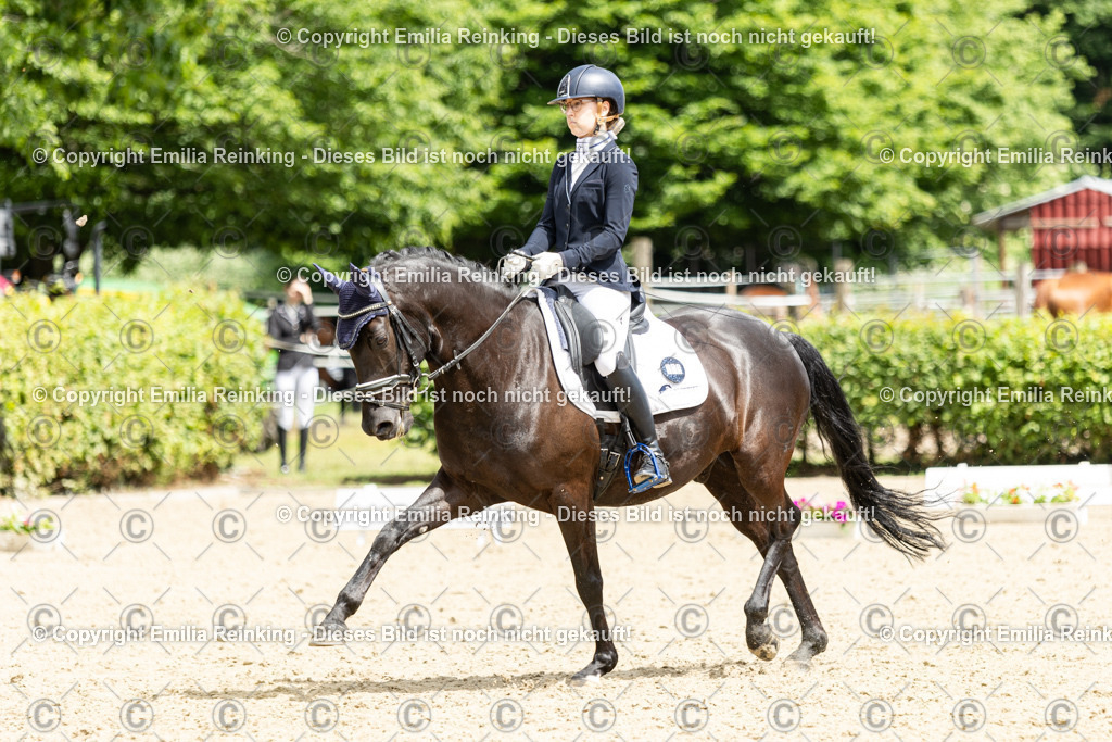 CL5A2125 | Emilia Reinking Fotografie - Realisiert mit Pictrs.com