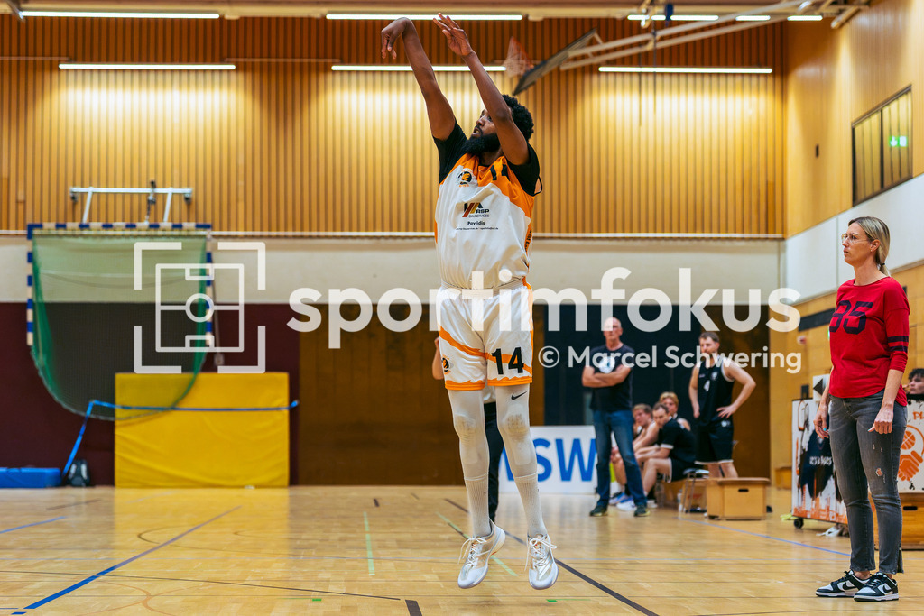 Südwest Baskets Wuppertal – SC Fast-Break Leverkusen | 2. Regionalliga 1 Herren: Südwest Baskets Wuppertal gegen SC Fast-Break Leverkusen, Wuppertal, 19.09.2026. Endstand: 82:71. sportimfokus / Marcel Schwering - Realisiert mit Pictrs.com