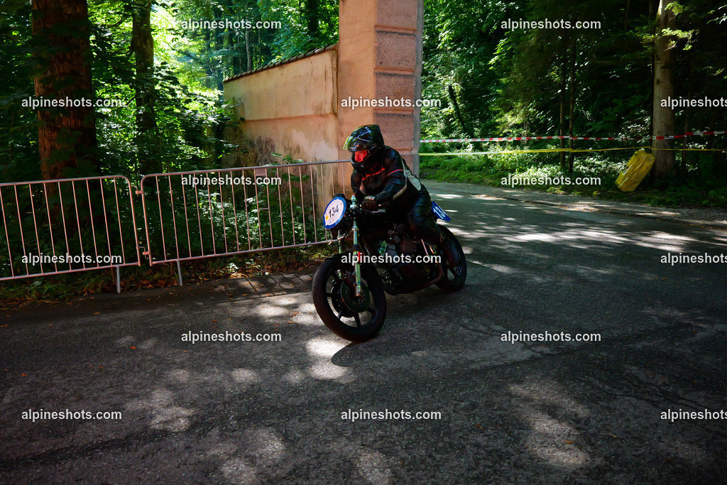 P1026047 | Erleben Sie atemberaubende, hochqualitative Fotos Ihrer Fahrt entlang der malerischen Alpenstraßen. Besuchen Sie alpineshots.com, um professionelle Aufnahmen Ihrer unvergesslichen Reise zu finden und zu kaufen - Realisiert mit Pictrs.com