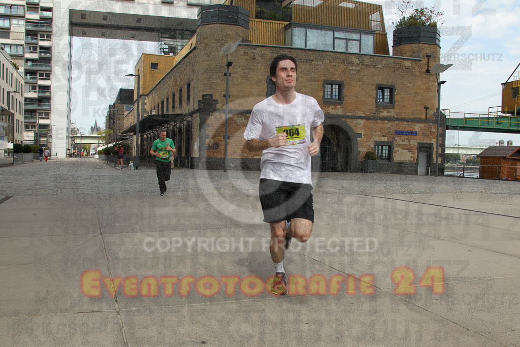 250920_1320_EV4_5258 | Sportfotografie im Rhein-Sieg Kreis, Köln, Bonn, NRW, Rheinland Pfalz, Hessen, etc. Unser Tätigkeitsfeld umfasst den Laufsport vom Volkslauf über den Marathon, Duathlon, Triathon bis zum Ultralauf wie Kölnpfad Ultra oder Schindertrail.
