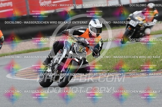 2016-06-30-PBK-3105 | Sportfotografie; SlowMotion; Video; Rennstrecke; Hafeneger; RSE; Speer; Trackday; Motorsportarena; Hockenheimring; Brno; Most; Barcelona; Valencia, Benny; Kaetzmer;