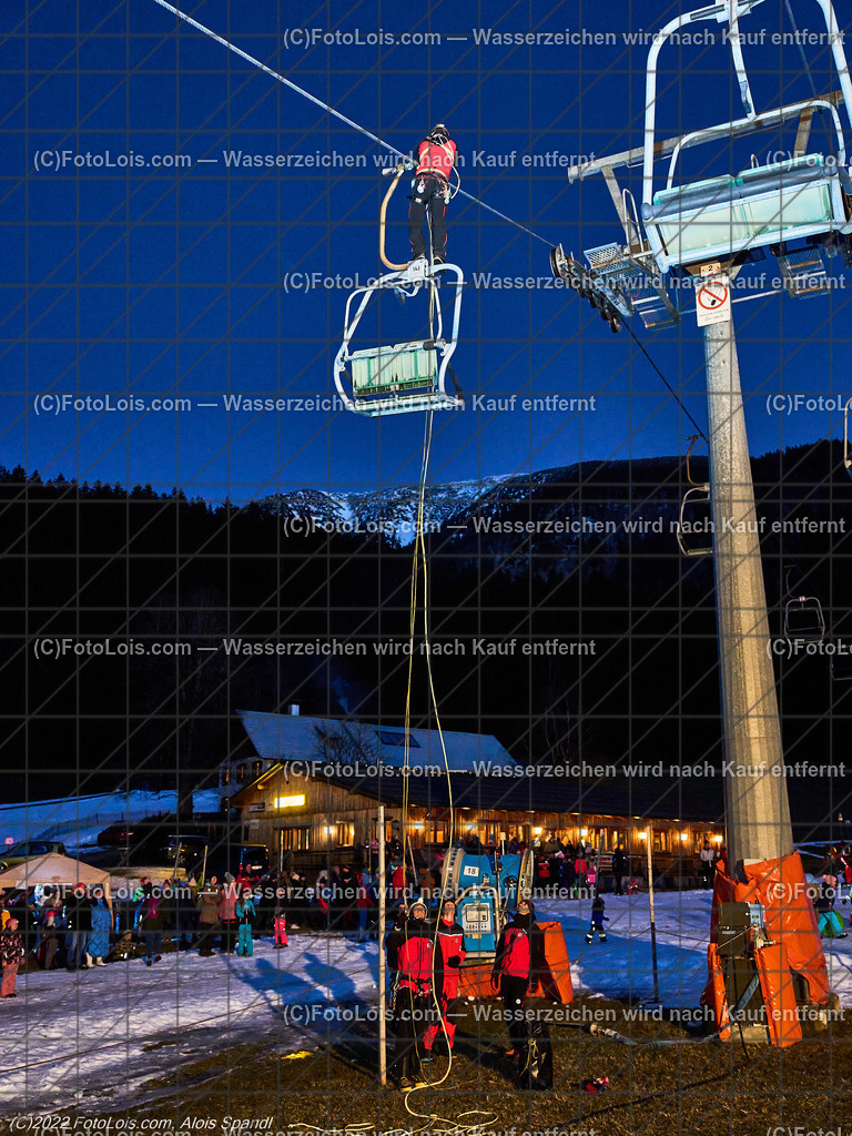 ALP0264_Liftbergeuebung_BRD-Lackenhof | (C)FotoLois.com, Alois Spandl, Liftbergeübung des Bergrettungsdienstes Lackenhof am Ötscherlift im Weitental, Mi 28. Dezember 2022.