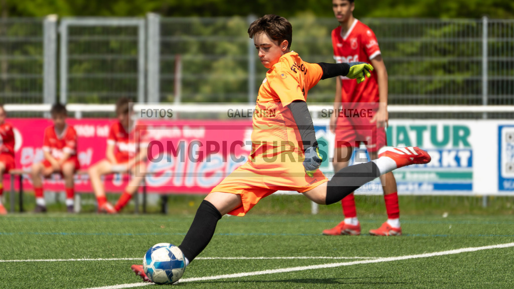 _OMG2871 | www.omgpictures.de, Sportfotograf, Verein, Fotograf, Baden Württemberg, Stuttgart, Heilbronn, omgpictures, Spieltag,  - Realisiert mit Pictrs.com
