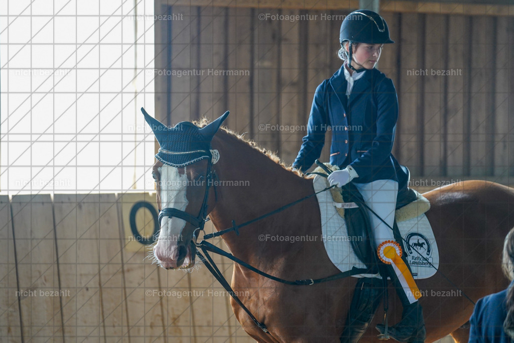 20230916-FAH08565 | Landsberg am Lech 2023, Turnierbildern, Turnierbilder Bayern, Reitsportfotograf, Pferdefotograf Bayern, Turnierfotos Landsberg, Fotoagentur Herrmann, Turnierfotografen Bayern