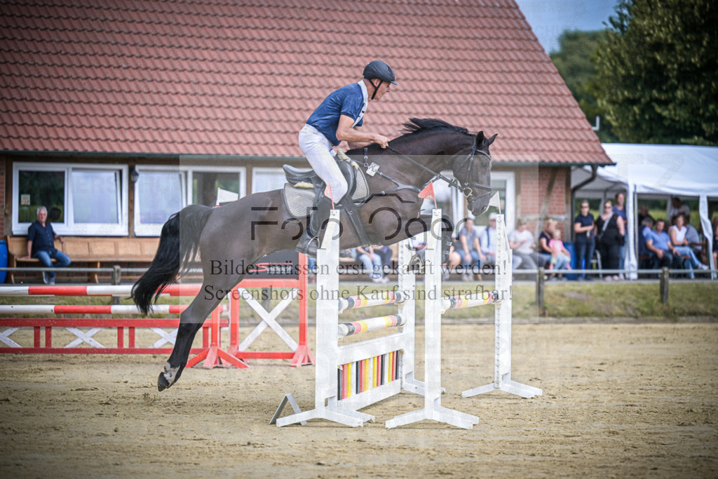 DOS_0902 | Entdecke hochwertige Reitturnierfotos von Foto Oger. Professionell, emotional und authentisch – jetzt Lieblingsmomente im Shop bestellen.Deutschlandweite Turnierfotografie. - Realisiert mit Pictrs.com