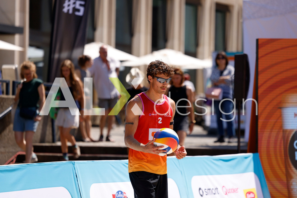 Obi BeachTour 2026 - Basel | BASEL, SWITZERLAND - JULY 18: SIMON LEFFLER (SUI) during the Obi BeachTour 2026 match between ALLEMANN / LEFFLER (SUI) and MASSEREY / SCHNEGG (SUI) at Barfüsserplatz on July 18, 2026 in Basel, Switzerland. - Realisiert mit Pictrs.com