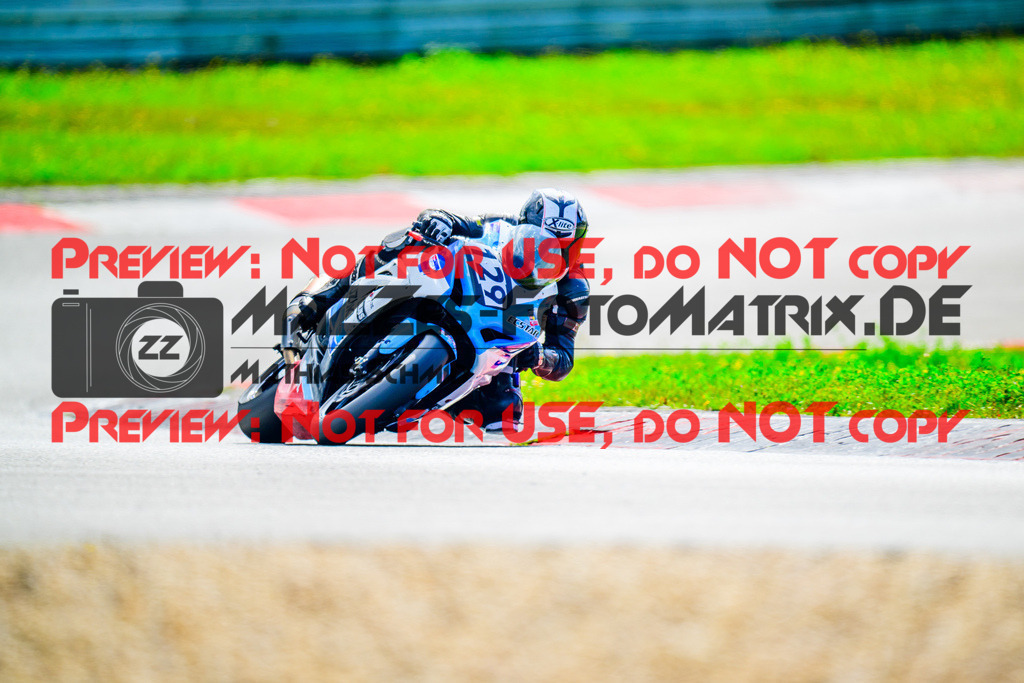 MaZZes_FotoMatrix_240911_6007705_7675 | WEISS