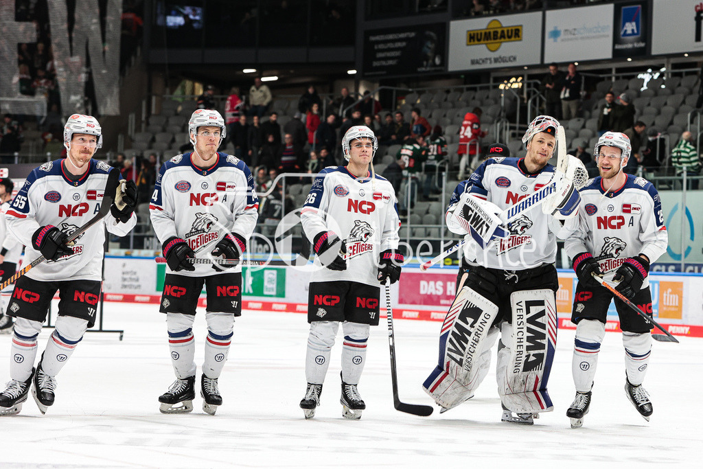 Augsburger Panther - Nürnberg ICE Tigers | Die ICE Tigers bedanken sich bei den mitgereisten Fans aus Nuernberg