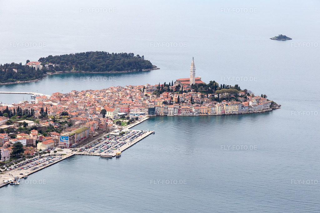 Luftbild: Ortsansicht in Štanga im Bundesland Gespanschaft Istrien in Kroatien. Foto: IMG_105974.jpg vom 13.04.2018 durch Werner Riehm/FLY-FOTO.de