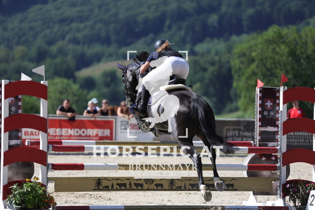 0P6A5904 | Willkommen bei Brunnmayr - Design & Fotografie – Ihrem Spezialisten für Reitturniere und Pferdeveranstaltungen in Oberösterreich, Salzburg und Bayern! Seit über 17 Jahren sind wir leidenschaftlich dabei.