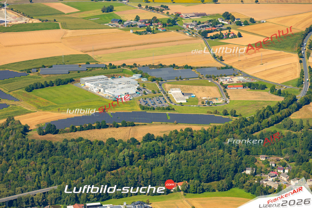 Klassische Luftaufnahme ohne Drohne zeigt:Schacht bei Arzberg - Die Luftbildaufnahme wurde 2025 vom UL-Flugzeug heraus erstellt ( keine Drohne ) - Hochauflösende Luftaufnahme -Nicht vergleichbar mit Google Maps oder Satelittenbilder- Die Geschenkidee !Mit Lizenz und Bildrechte bestellbar