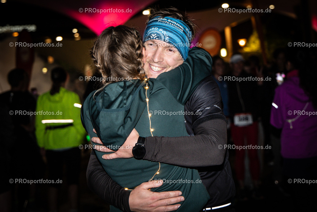 23. ASV Nachtlauf; Koeln, 13.05.26 | Impressionen vom 23. ASV Nachtlauf am 13.05.26 am Tanzbrunnen in Koeln. Foto: BEAUTIFUL SPORTS/Axel Kohring