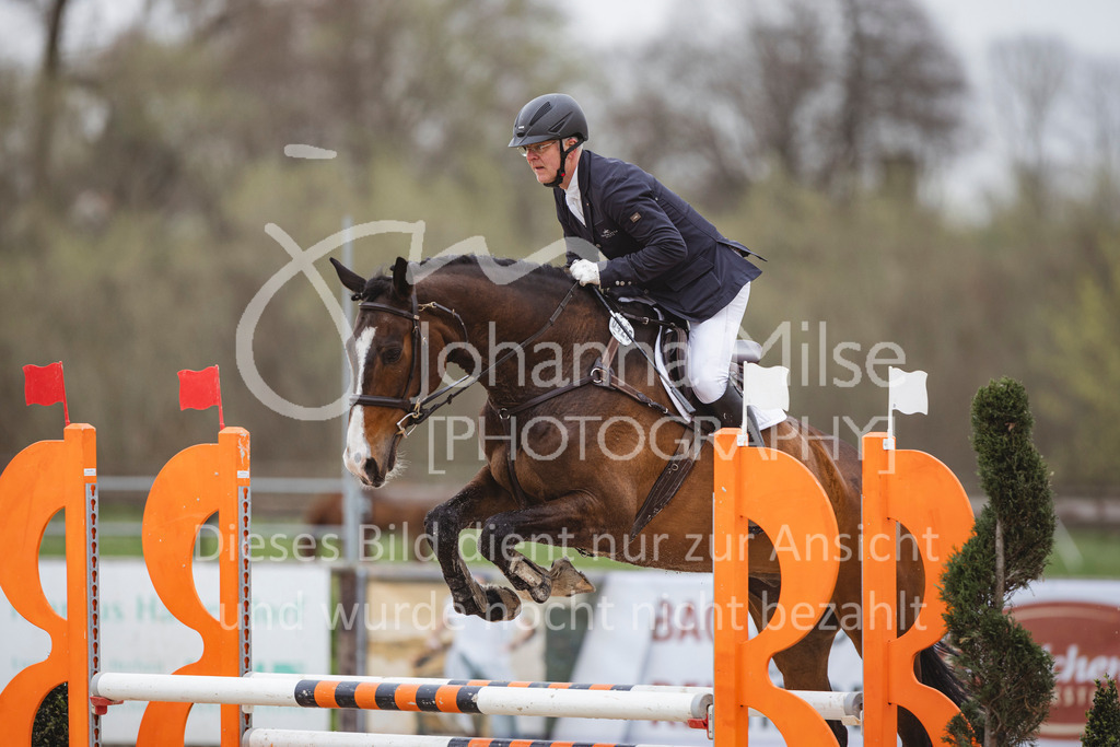 240330_Fruehlingsfest_Stil-A2-1-667 | Deine schönsten Turniermomente als professionelle Fotos! Entdecke hochwertige Pferdesport-Fotografie im Online-Shop. Jetzt Fotos finden & bestellen!