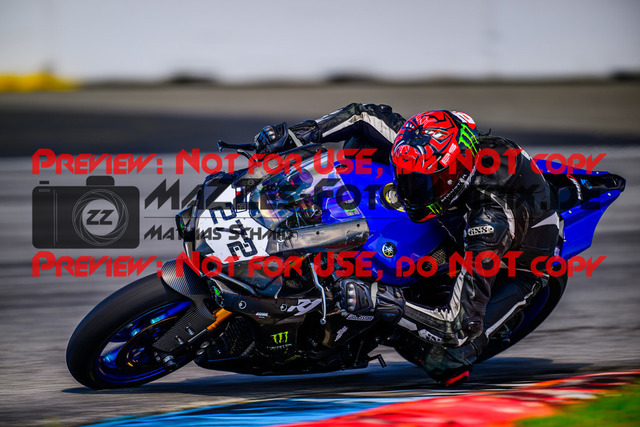 MaZZes_FotoMatrix_240520_6021986_0667 | WEISS