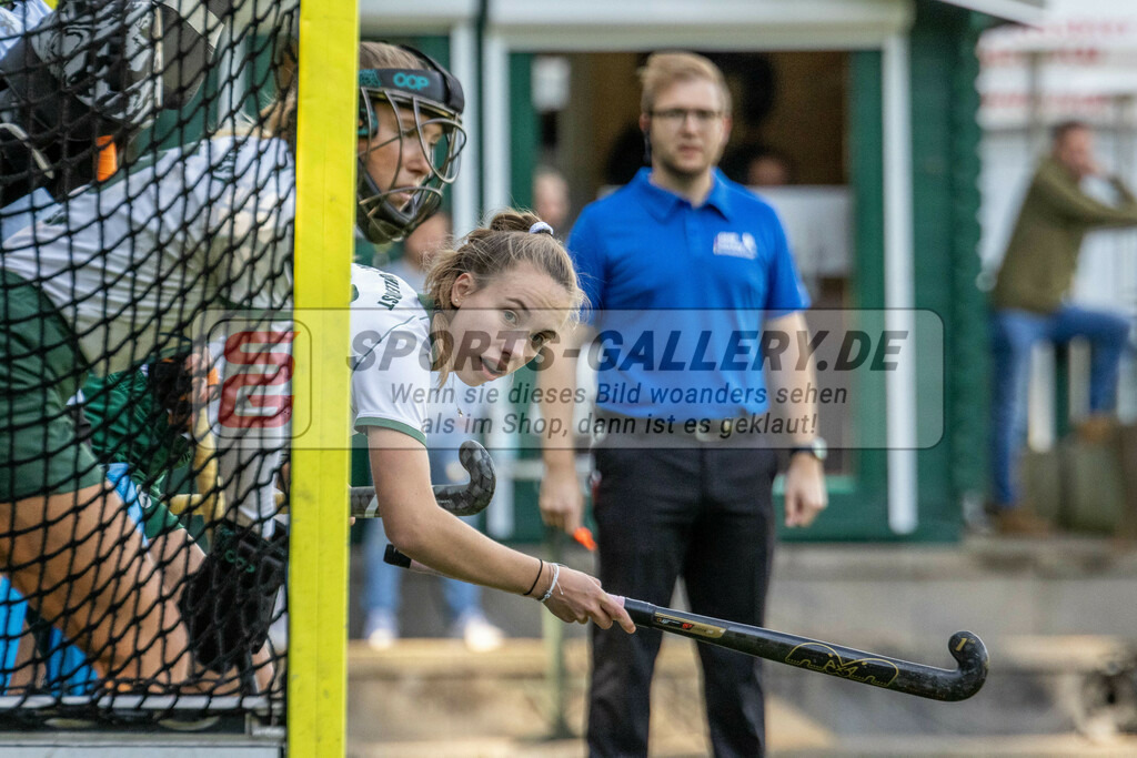 MJ_01.10.2023_F_UHTC-HTHC-6 | Maike Scheuer (Uhlenhorst Mülheim #48), Uhlenhorst Mülheim - Harvestehuder THC am 1.10.2023 im Waldstadion, Mülheim a. d. Ruhr