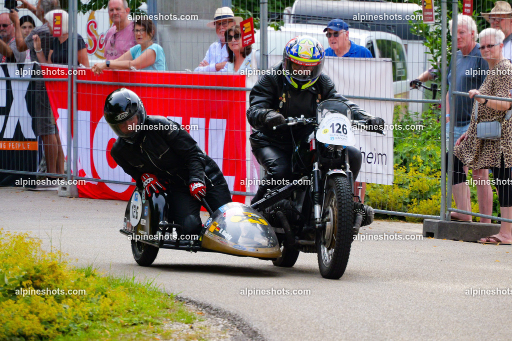 P1025674 | Erleben Sie atemberaubende, hochqualitative Fotos Ihrer Fahrt entlang der malerischen Alpenstraßen. Besuchen Sie alpineshots.com, um professionelle Aufnahmen Ihrer unvergesslichen Reise zu finden und zu kaufen - Realisiert mit Pictrs.com