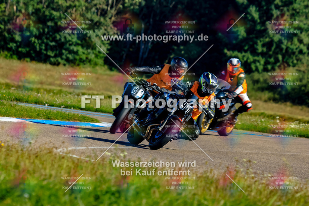 091-1823 | Hier findet Ihr Bilder von Touristenfahrten auf der Nürburgring Nordschleife oder von anderen Veranstaltungen die ich besucht habe. Viel Spass beim Durch Schauen 