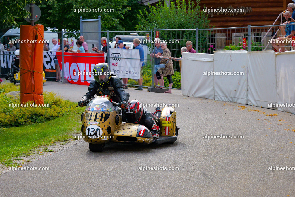 P1025646 | Erleben Sie atemberaubende, hochqualitative Fotos Ihrer Fahrt entlang der malerischen Alpenstraßen. Besuchen Sie alpineshots.com, um professionelle Aufnahmen Ihrer unvergesslichen Reise zu finden und zu kaufen - Realisiert mit Pictrs.com