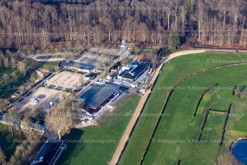 Luftbild Krefeld-8172 | Luftbildfotografie Rennstrecke der Rennbahn - Trabrennbahn " Krefelder Rennbahn Gastronomie und Dienstleistungs GmbH " im Ortsteil Bockum in Krefeld im Bundesland Nordrhein-Westfalen, Deutschland - Realisiert mit Pictrs.com