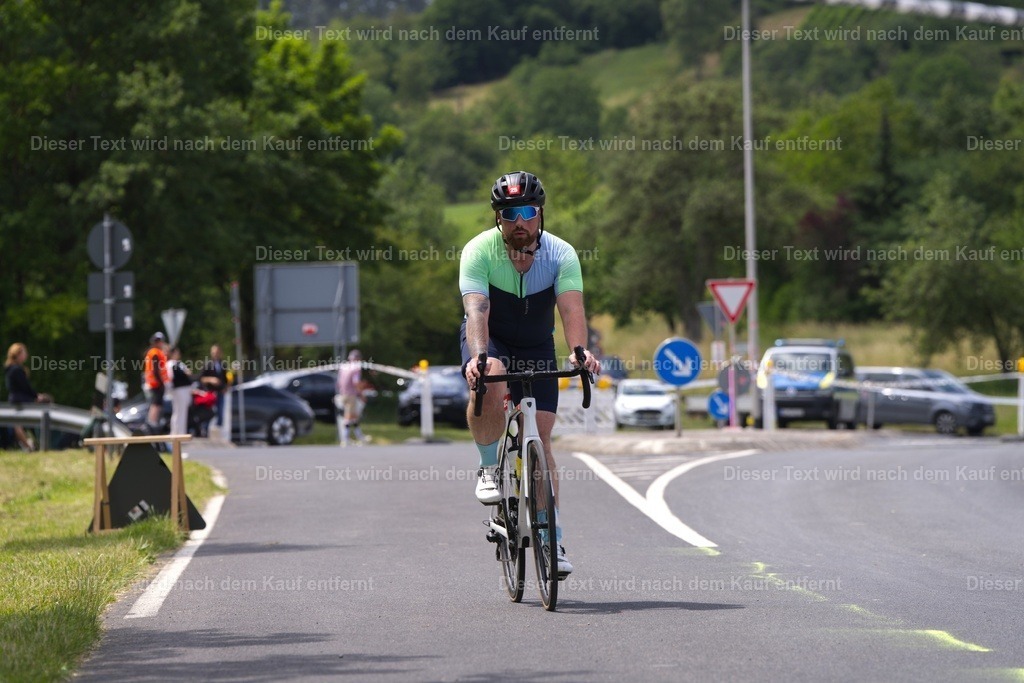 triathlon_wuerzburg_r_2026_06_14-870 | Shop für Fotos von Sportevents z.B. Obstacle Course Racing, OCR, Triathlon, Trail Run und MTB - Realisiert mit Pictrs.com