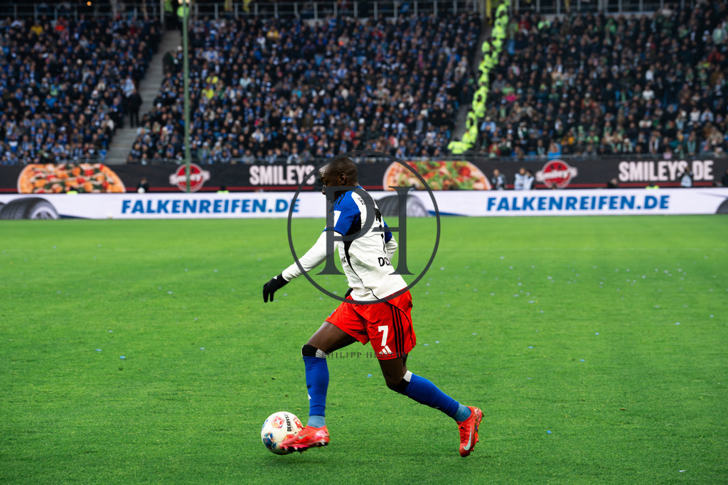 Spieltag 8 HSV - VFL Wolfburg_SC-05 | Philipp-Heist - Realisiert mit Pictrs.com