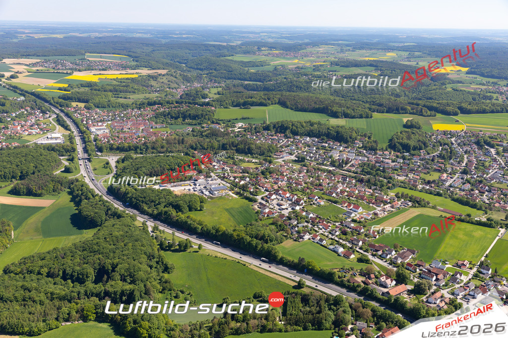 Die Luftaufnahme undorf - Nittendorf wurde 2021 mittels Flugzeug (keine Drohne) erstellt. Hohe Auflösung -für große Poster und Wandbilder geeignet!