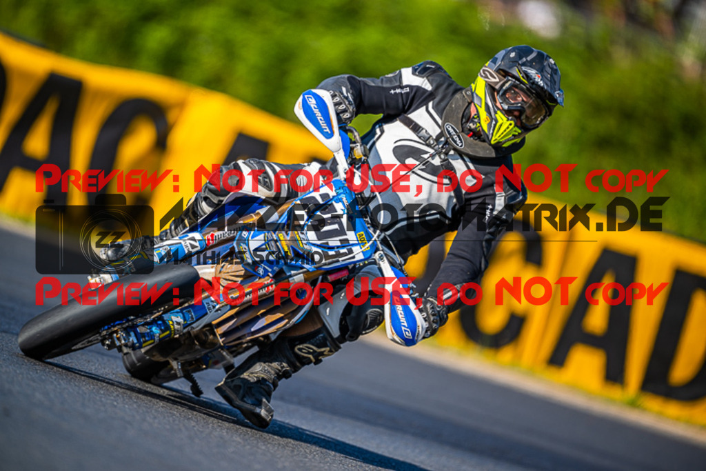 MaZZes_FotoMatrix_220528_4204 | Fotograf Mathias Schmid
Sportfotograf,
Eventfotograf,
Hochzeitsfotograf,
Portraitfotograf