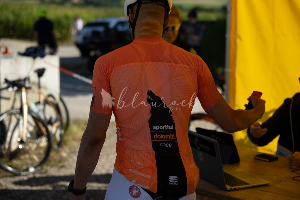 0018 | Sportbilder, Sportfotograf, Hochzeits- und Eventfotografin, Flugshows, Portraits und Tiershooting, Aviation, Downhill, Nationalleague, Swissleague, International