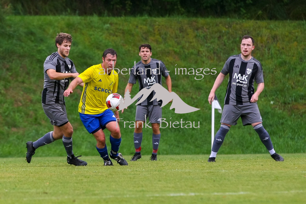 993T0130 | Medien- Sport- Entertainmentfotos