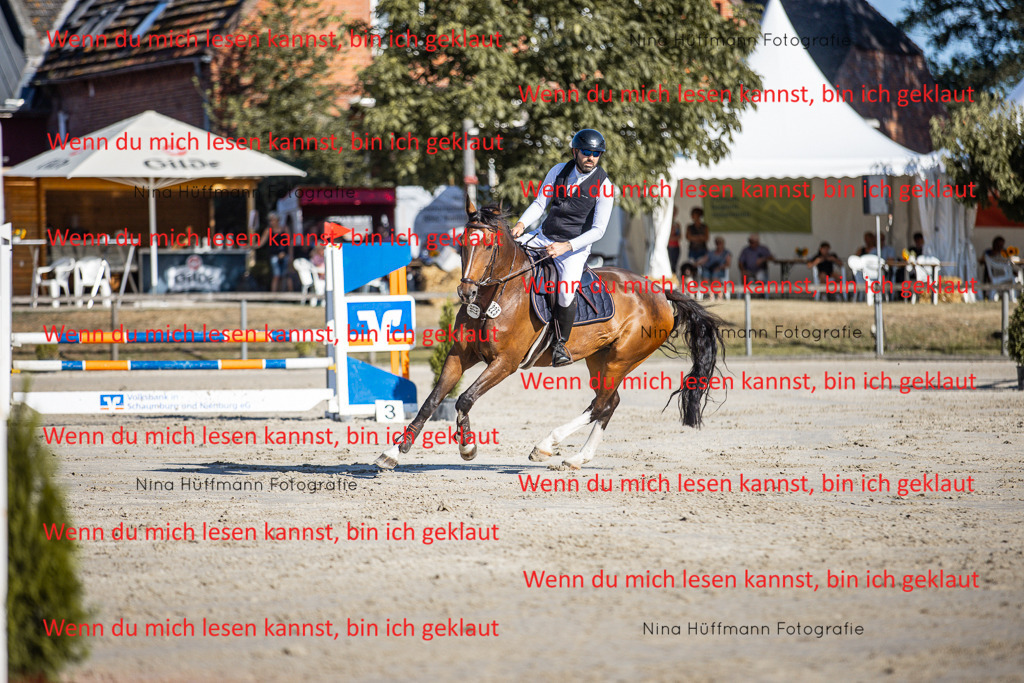 BK1A7455 | Turnierbilder Turnierfotos Nina Hüffmann Turnierfotografie Pferdefotografie Tierzeichnung Haustierzeichnung Pferdezeichnung Hundezeichnung Videograf  - Realisiert mit Pictrs.com