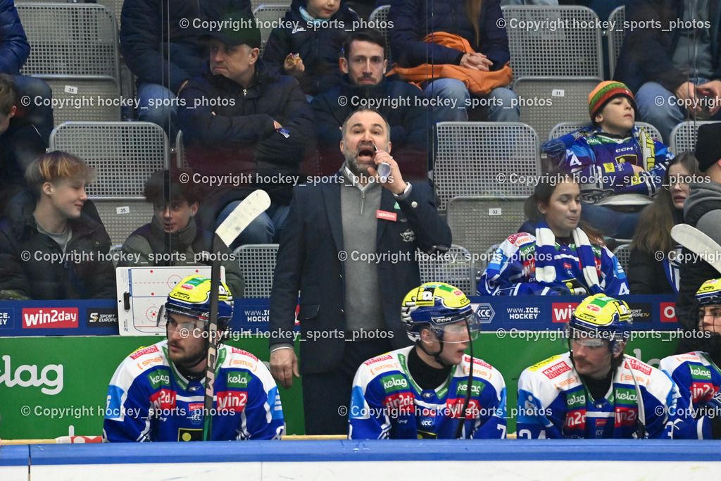 EC IDM WÄRMEPUMPEN VSV vs. Olimpija Ljubljana | Spielerbank EC VSV, Pierre Allard Headcoach EC VSV, EC IDM WÄRMEPUMPEN VSV vs. Olimpija Ljubljana, EC IDM WÄRMEPUMPEN VSV vs. Olimpija Ljubljana am 01.02.2026 in Villach (Stadthalle Villach), Austria, (Photo by Bernd Stefan)
