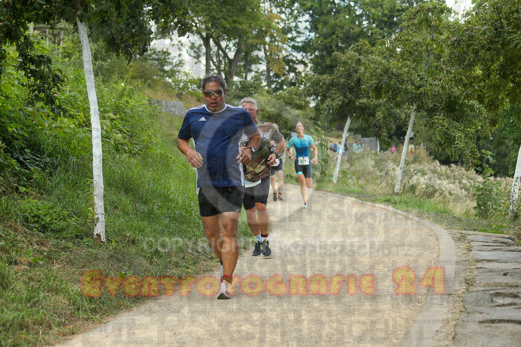 250824_1357_EX1_4431 | Sportfotografie im Rhein-Sieg Kreis, Köln, Bonn, NRW, Rheinland Pfalz, Hessen, etc. Unser Tätigkeitsfeld umfasst den Laufsport vom Volkslauf über den Marathon, Duathlon, Triathon bis zum Ultralauf wie Kölnpfad Ultra oder Schindertrail.