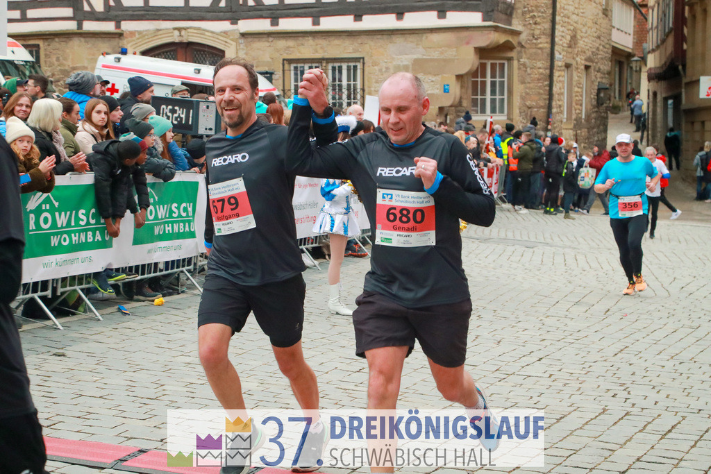 VR Bank Hauptlauf 10000m | 3 Koenigslauf 2023 - Realisiert mit Pictrs.com