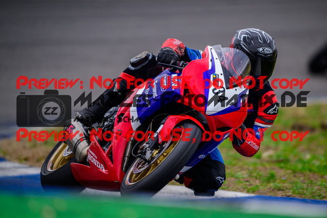 MaZZes_Fotomatrix_20250421_6007705_6716 | ROT