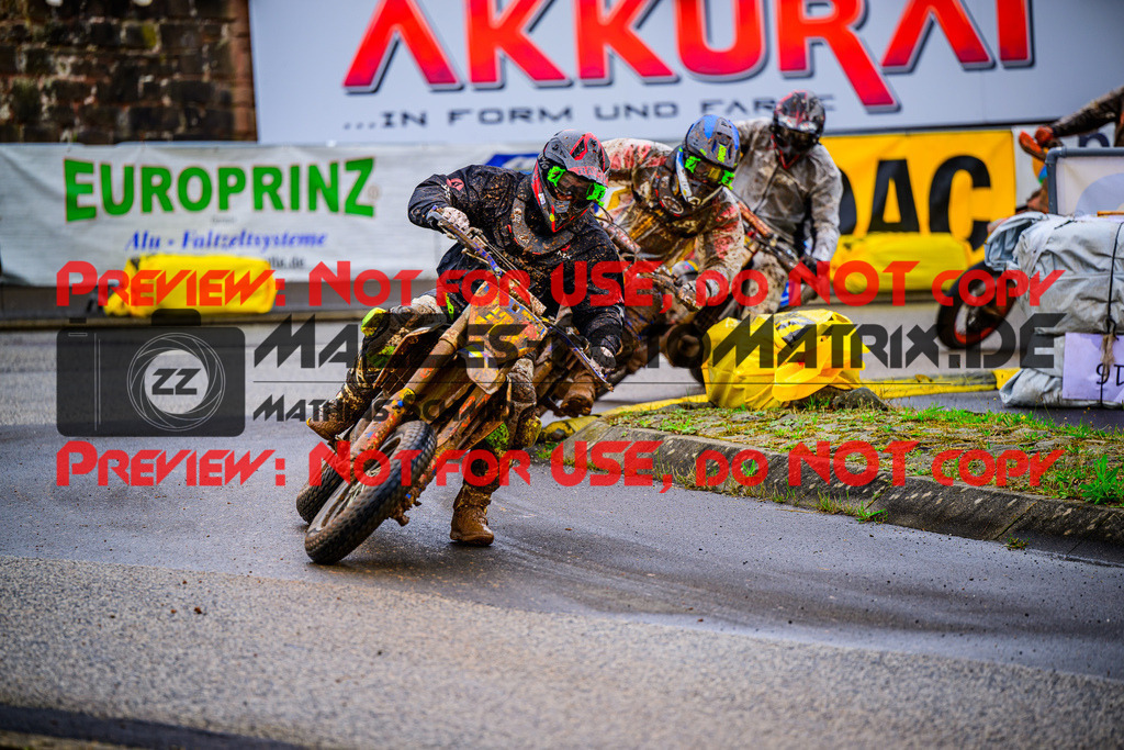 MaZZes_FotoMatrix_240818_6021986_5327 | S2