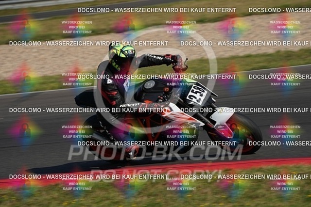 2024_08_15_PBK_13296 | Sportfotografie; SlowMotion; Video; Rennstrecke; Hafeneger; Speer; Racing; RSE; BMW; CBO; Trackday; Motorsportarena; Hockenheimring; Brno; Most; Barcelona; Valencia