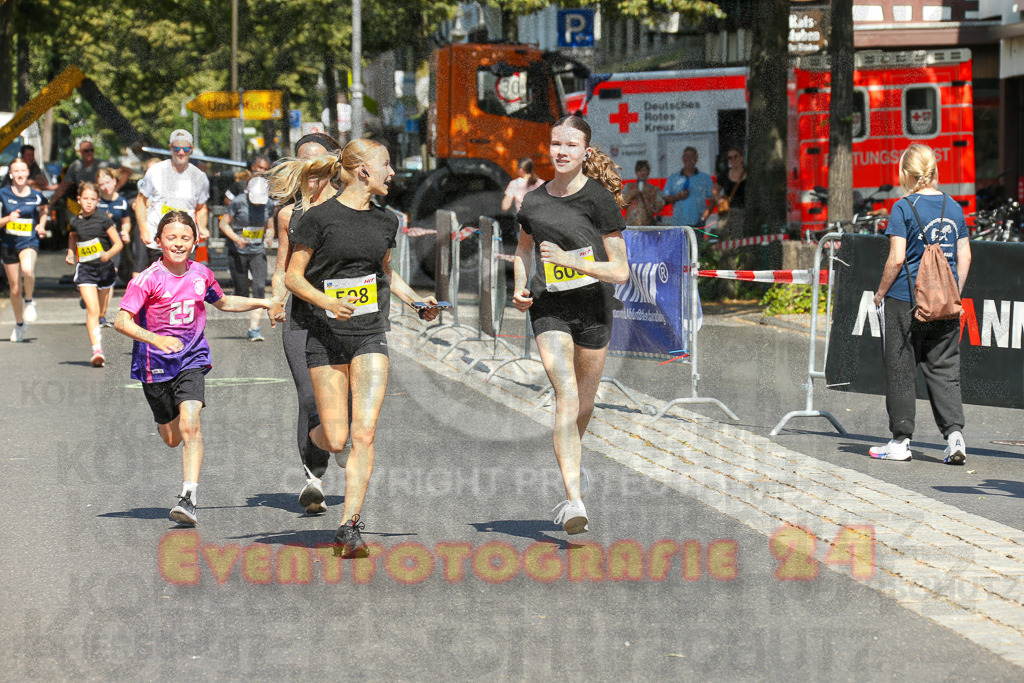 250621_1046_EX1_2477 | Sportfotografie im Rhein-Sieg Kreis, Köln, Bonn, NRW, Rheinland Pfalz, Hessen, etc. Unser Tätigkeitsfeld umfasst den Laufsport vom Volkslauf über den Marathon, Duathlon, Triathon bis zum Ultralauf wie Kölnpfad Ultra oder Schindertrail.