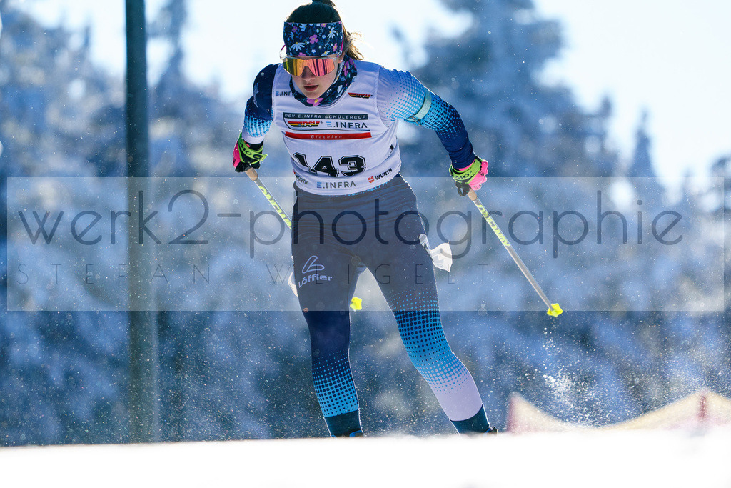 DSC Oberwiesenthal | Vom 19. - 21. Januar fand in der Sparkassen-Skiarena Oberwiesenthal der DSV E.INFRA Schülercup Biathlon statt.