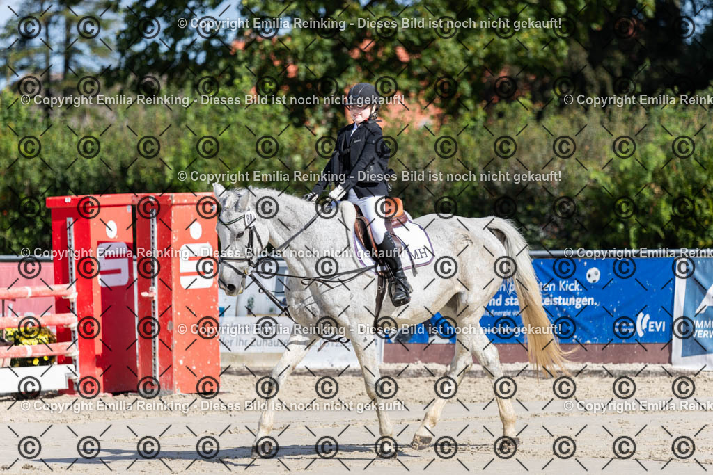 CL5A1793 | Emilia Reinking Fotografie - Realisiert mit Pictrs.com