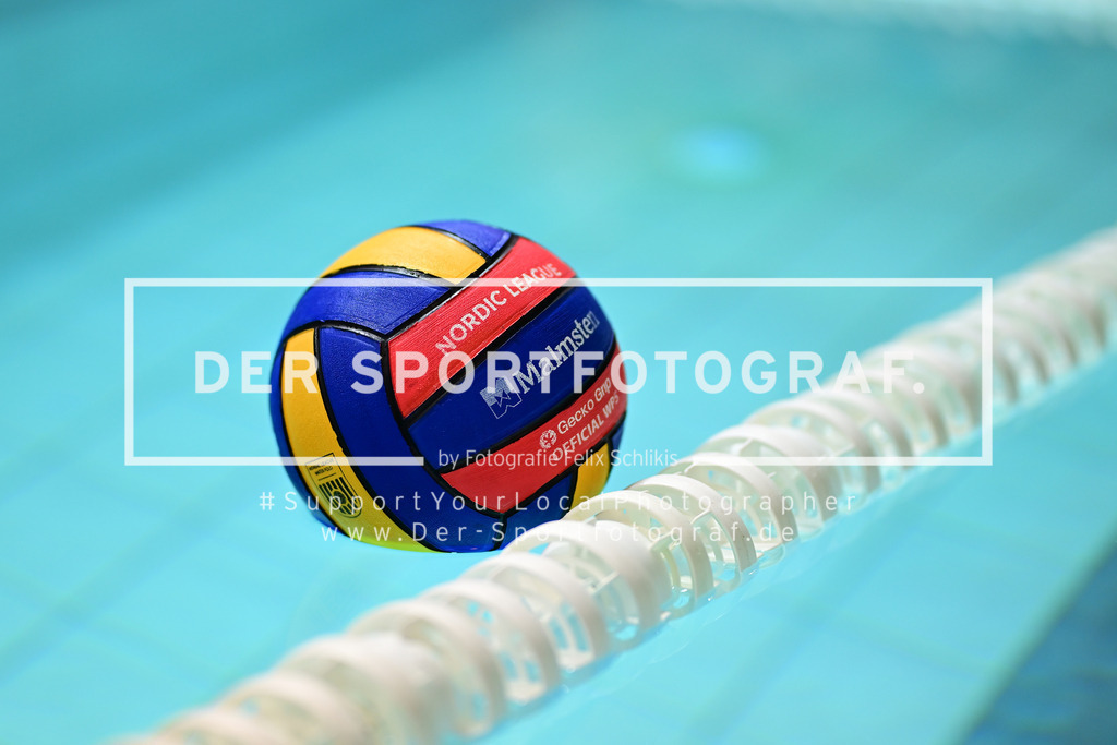 Wasserball I Herren I Nordic League I ZV De Ham ZC - FREM Odense I 54681 | Symbol, Symbolfoto, Symbolbild, Sinnbild, Bildsymbol, Darstellung, Signum, Wasserball, Wasser, Kap7, Ball, Sport, Wasserballsport, Aquatics, Teamsport, Schwimmbad, Pool, Wassersport, Equipment, Wettkampf, Spielball, Kap7 Wasserball, Training, Ballspiel, Wasseroberfläche, Wasserballerinnen, Wasserballer, Wasserballspielerinnen, Wasserballspieler, Athleten, Athletinnen, Spielerinnen, Spieler, Sportler, Sportlerinnen, Mannschaft, Wasserball-Team, Mannschaftssport, Wasserathleten, Wasserathletinnen, Schwimmerinnen, Schwimmer, Wasserballprofis, Wasserballspieler:innen, Wasserball-Akteure, Wasserball-Athleten, Wasserball-Athletinnen, Wasserballsportler, Wasserballsportlerinnen, Wasserballmannschaft, Wasserballverein - Realisiert mit Pictrs.com