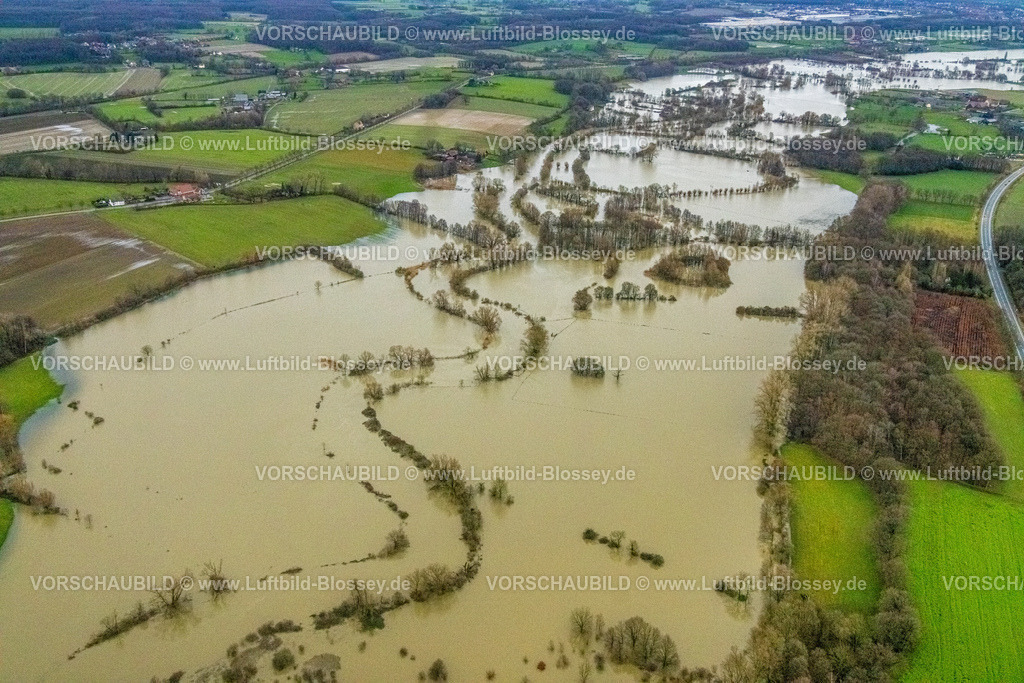 Bergkamen231204748Lippe | Luftbild vom Hochwasser der Lippe, Weihnachtshochwasser 2023, Fluss Lippe tritt nach starken Regenfällen über die Ufer, Überschwemmungsgebiet Naturschutzgebiet Lippeaue von Wethmar bis Lünen, In den Kämpen, Flussmäander, Bäume im Wasser, Beckinghausen, Lünen, Ruhrgebiet, Nordrhein-Westfalen, Deutschland
