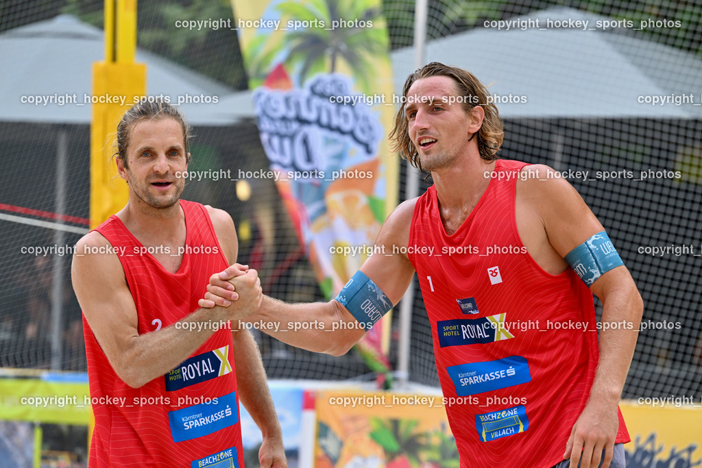 Kärntner Landesmeisterschaft Beach Volleyball | #2 HUBER Alexander Philipp, #1 FRIEDL Felix, Kärntner Landesmeisterschaft Beach Volleyball, Kärntner Landesmeisterschaft Beach Volleyball am 18.08.2024 in Villach (Rathausplatz Villach), Austria, (Photo by Bernd Stefan)